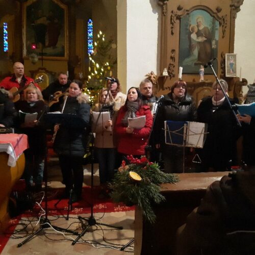 Macechy v Neumětelích